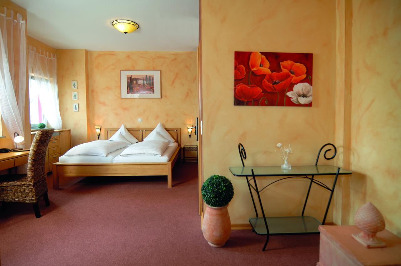 Hotel&Restaurant 4 Winden Windhagen Extérieur photo